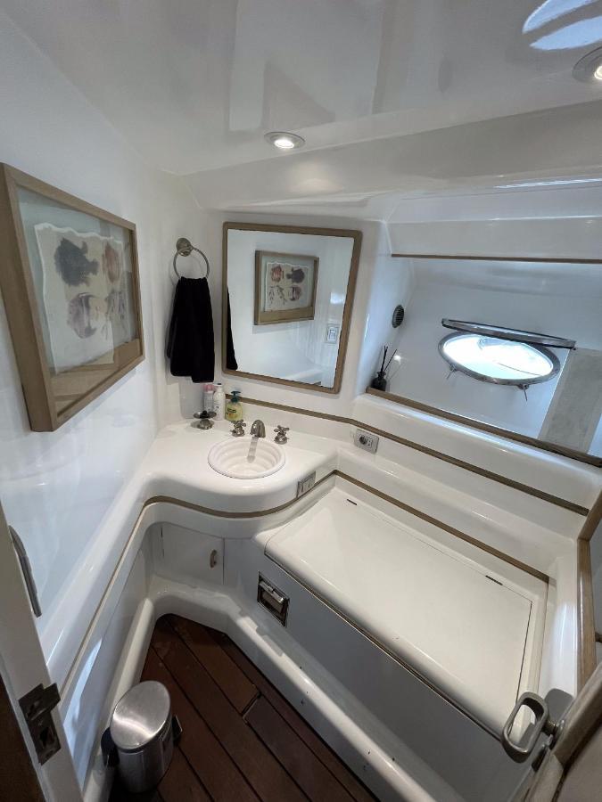 Hotel Yacht Sotavento Сан-Адриан-де-Бесос Экстерьер фото